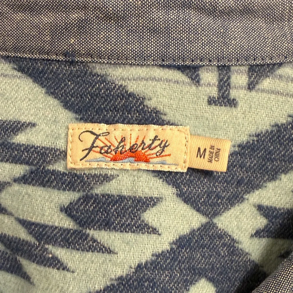Faherty Patterned Button-Up Shirt - Picture 4 of 5